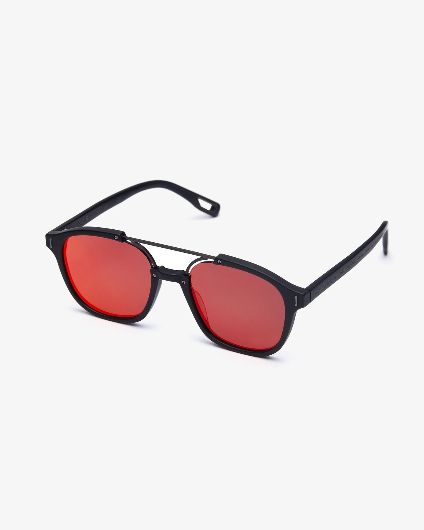 J82 · BLACK + RED LENS