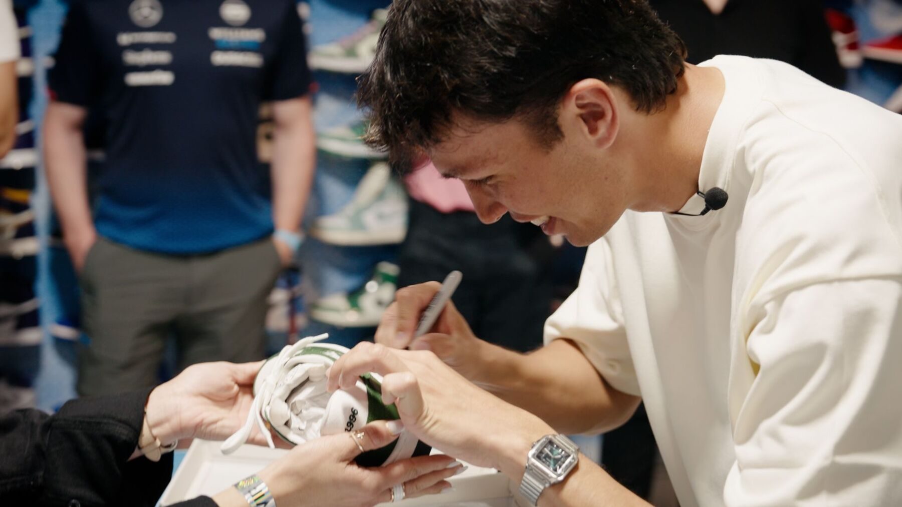 EVERGLADE · IN-STORE SIGNING