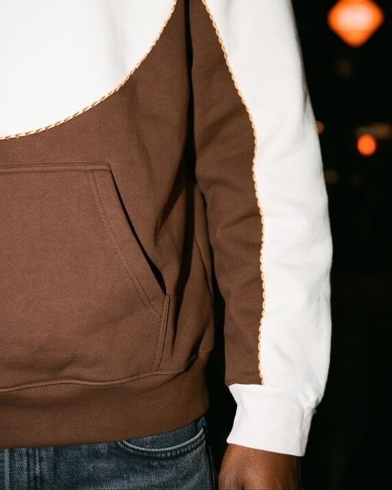 SLEEVE · CONTRAST PIPING